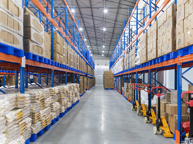 塑料托盤應用於大型倉（cāng）庫